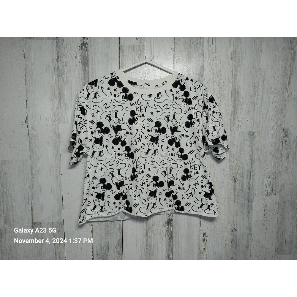 Disney Mickey Mouse Women's Large Black And White Cropped Tee